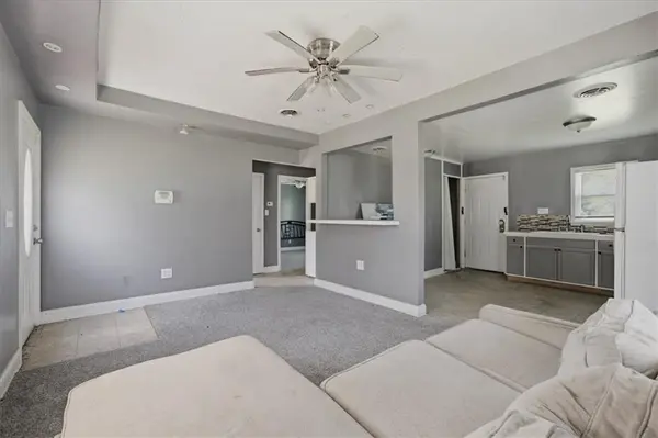5428 College AVE, Kansas City, MO 64130