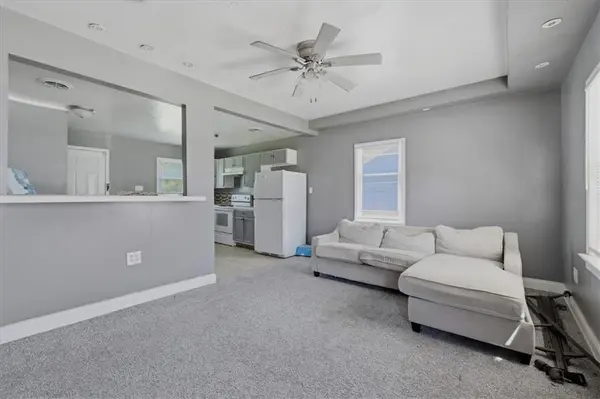 5428 College AVE, Kansas City, MO 64130