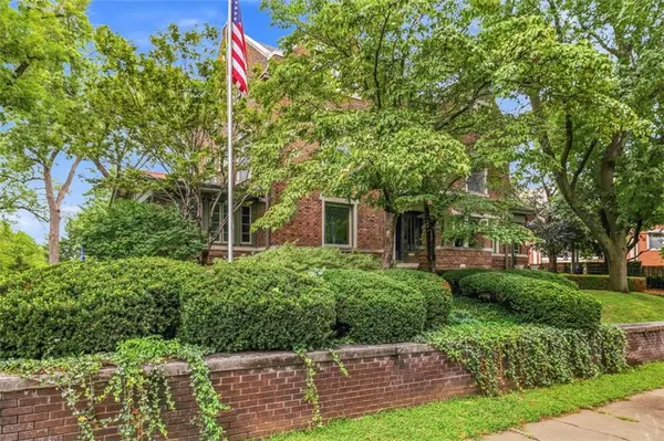 3681 Madison AVE, Kansas City, MO 64111