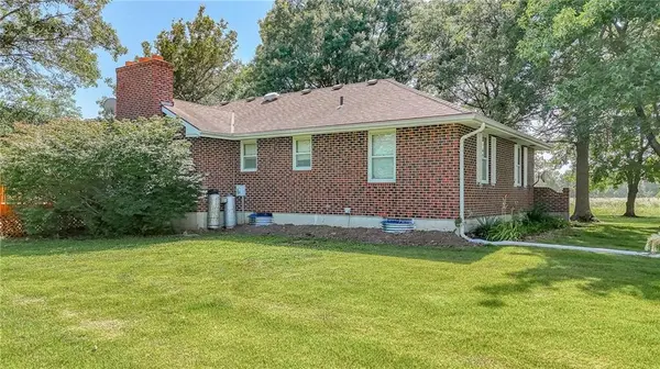 75 NW 1501 RD, Holden, MO 64040