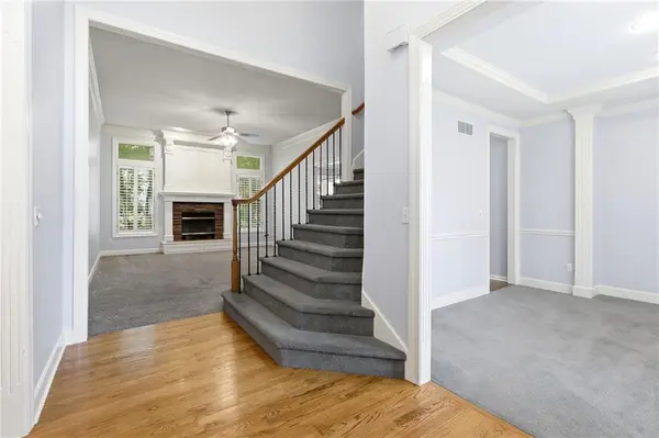 4714 W 139th TER, Overland Park, KS 66224