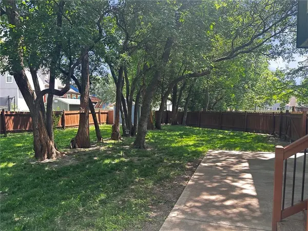 725 N Alder ST, Gardner, KS 66030