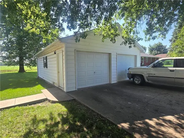 310 N County RD, Alma, MO 64001