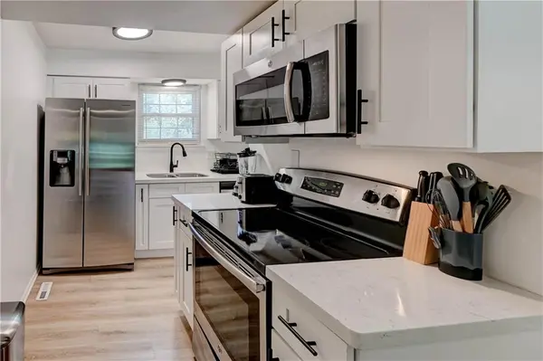 2911 Eaton ST, Kansas City, KS 66103