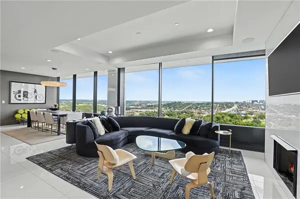 700 W 31st ST #702, Kansas City, MO 64108