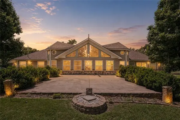 322 Riverfront RD, Atchison, KS 66002