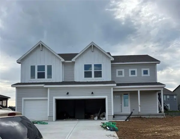 18064 W 116th ST, Olathe, KS 66062