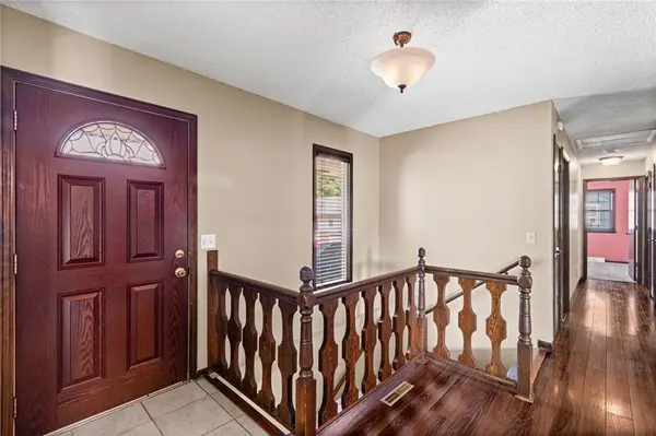1008 SW 23rd ST, Blue Springs, MO 64015