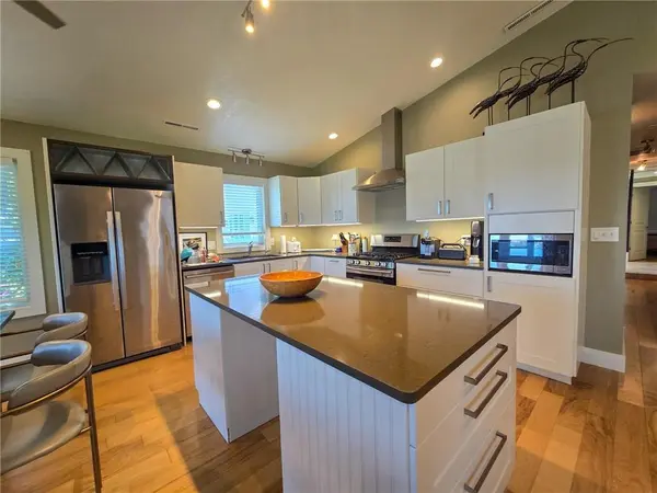 132 Kahola RD, Council Grove, KS 66846