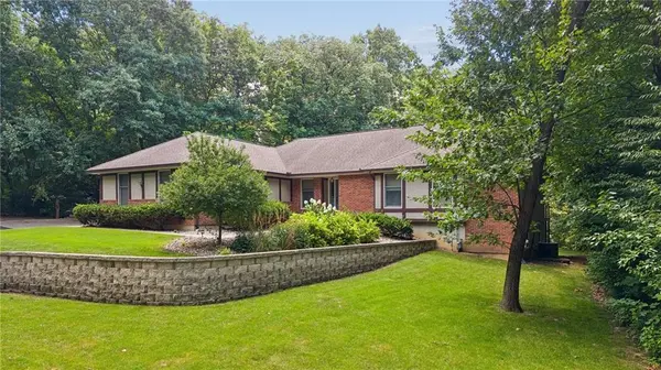 13875 W 67th ST, Shawnee, KS 66216