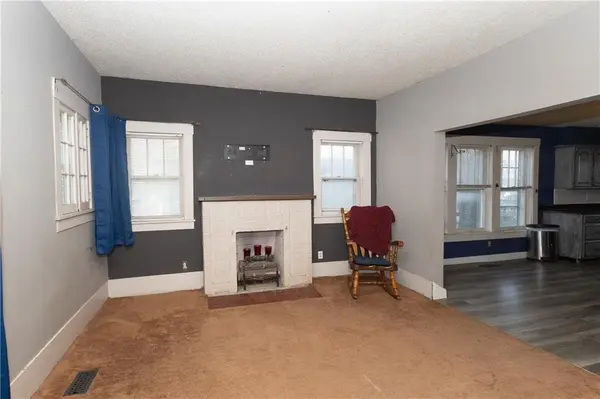 304 E 4th ST, Cherryvale, KS 67335