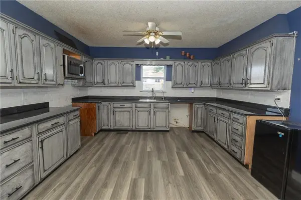 304 E 4th ST, Cherryvale, KS 67335
