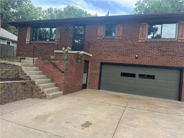 3209 N 36 TER, St Joseph, MO 64506