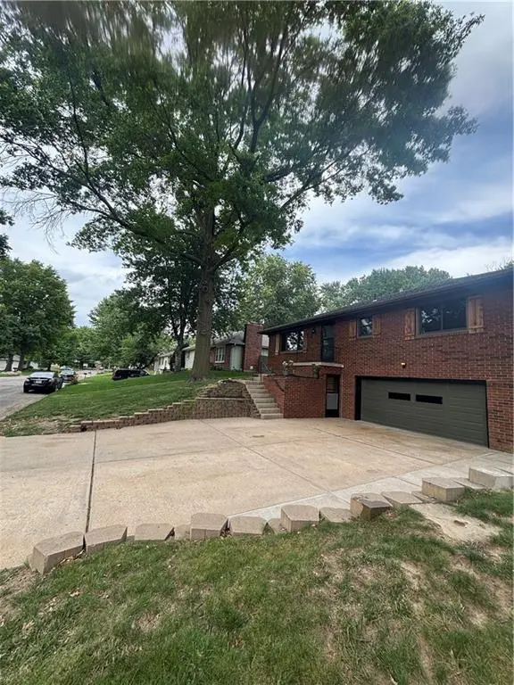 3209 N 36 TER, St Joseph, MO 64506