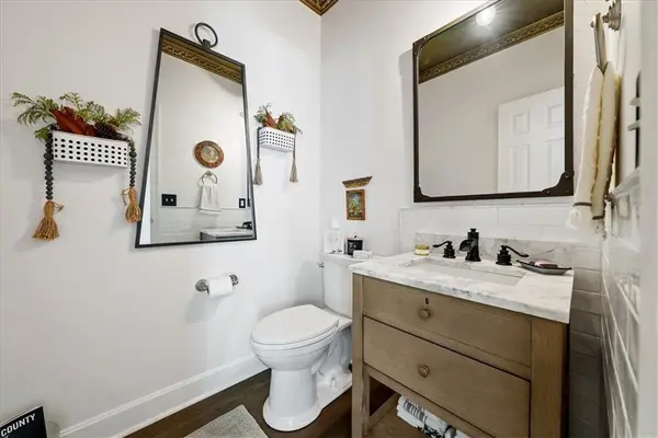 14748 Maple ST, Overland Park, KS 66223
