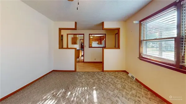 1705 N Main ST, Nevada, MO 64772