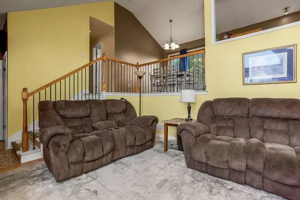 32643 W 172nd ST, Gardner, KS 66030