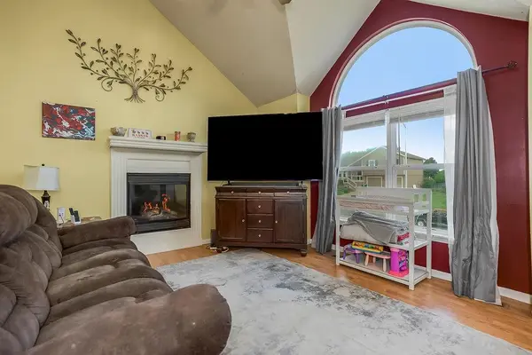 32643 W 172nd ST, Gardner, KS 66030