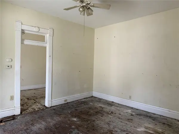 2431-33 S 11 ST, St Joseph, MO 64503