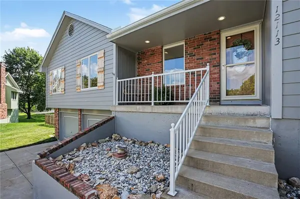 12113 E 78th TER, Kansas City, MO 64138
