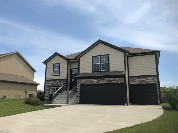 1483 N 162nd CT, Basehor, KS 66007
