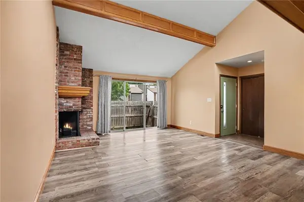 11321 Calico DR, Kansas City, MO 64137