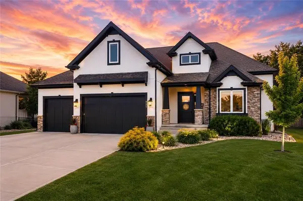 921 Foxglove LN, Kearney, MO 64060