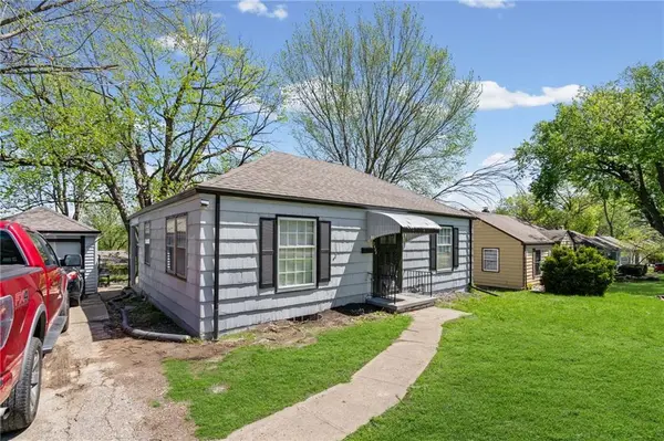 7622 Sni -A- Bar RD, Kansas City, MO 64129