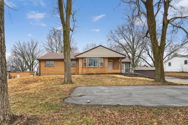 13505 E Kentucky RD, Independence, MO 64050