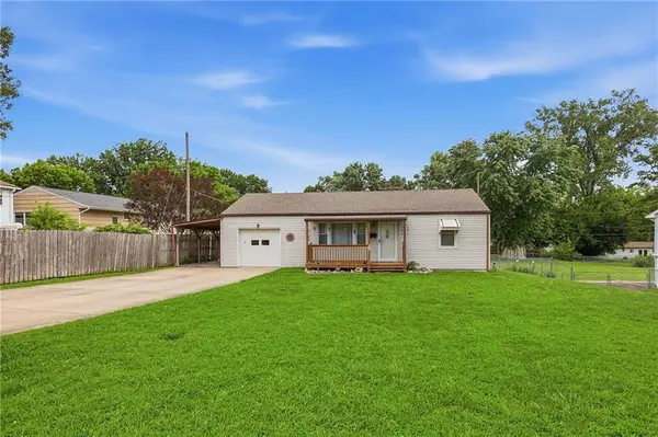 1209 SW Eugene ST, Blue Springs, MO 64015