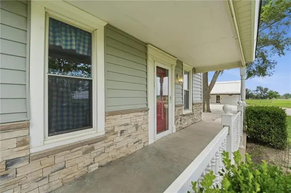 2171 Eisenhower RD, Ottawa, KS 66067