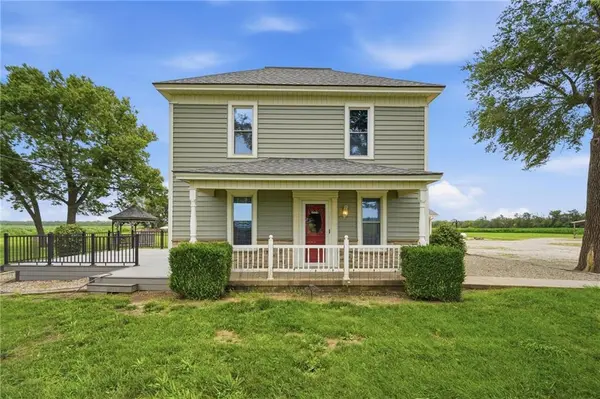 2171 Eisenhower RD, Ottawa, KS 66067