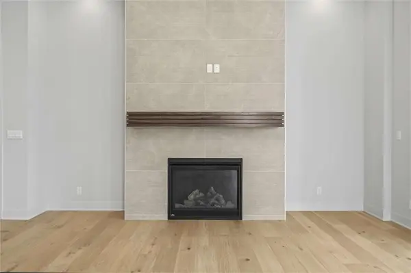 2944 W 133rd TER, Leawood, KS 66209