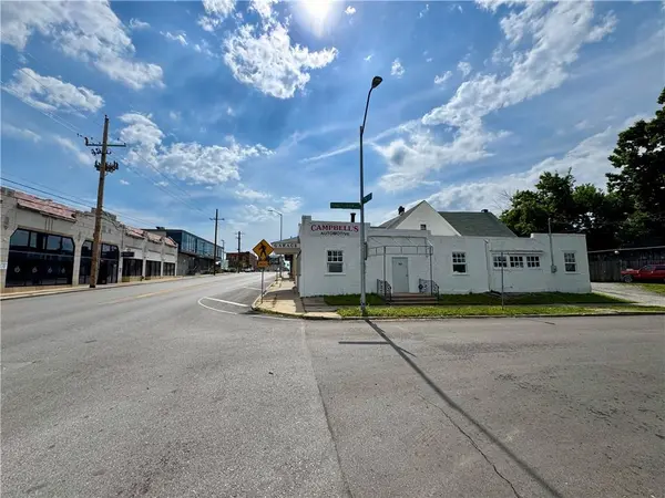 517 W 75th ST, Kansas City, MO 64114