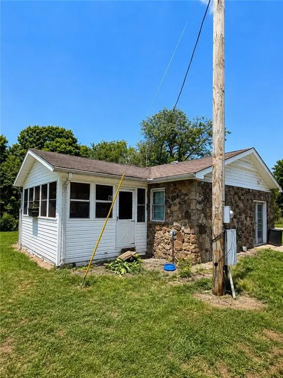 1210 Waters RD, Stella, MO 64867