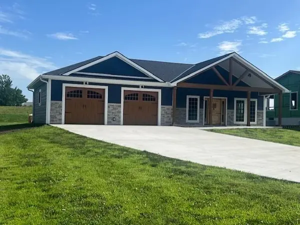 203 N Birch ST, Savannah, MO 64485