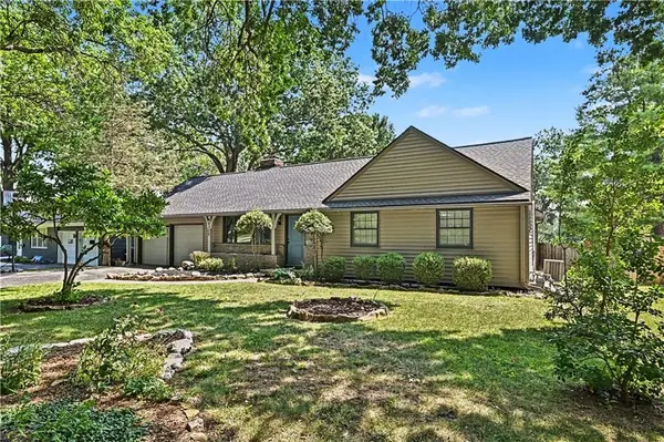 6325 Maple DR, Mission, KS 66202