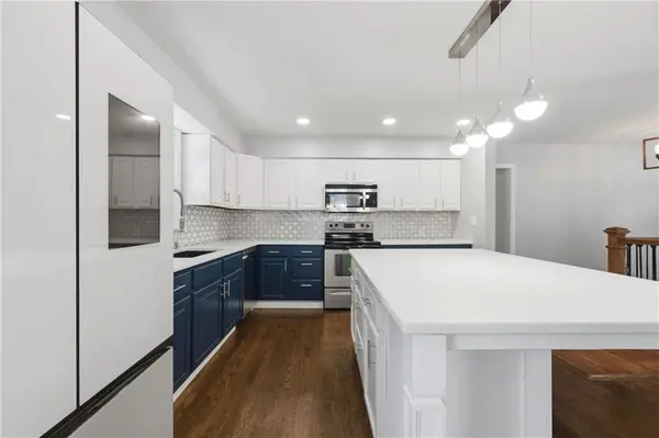 6301 E 109th TER, Kansas City, MO 64134