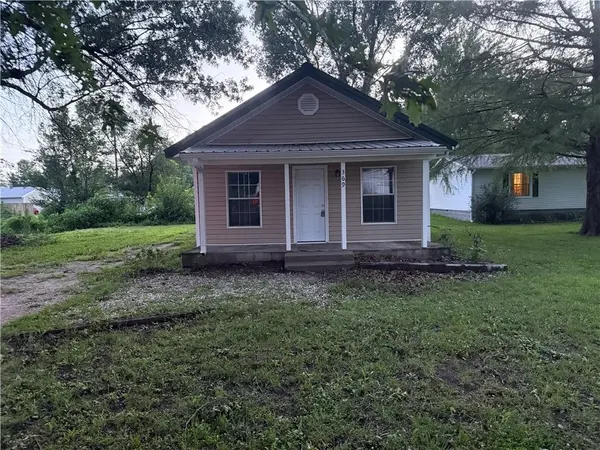 369 Martin AVE, Asbury, MO 64832