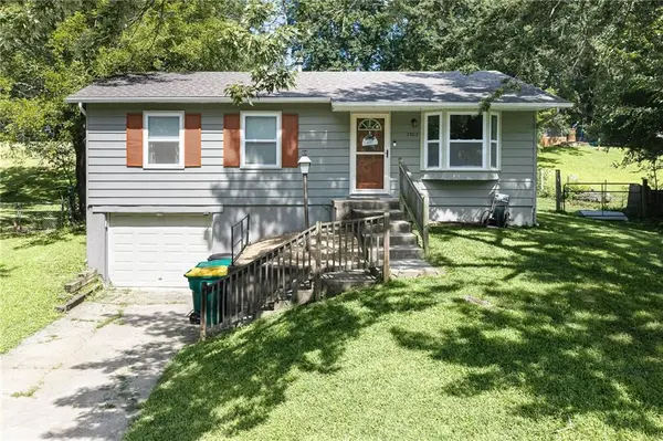 2803 N 109 ST, Kansas City, KS 66109