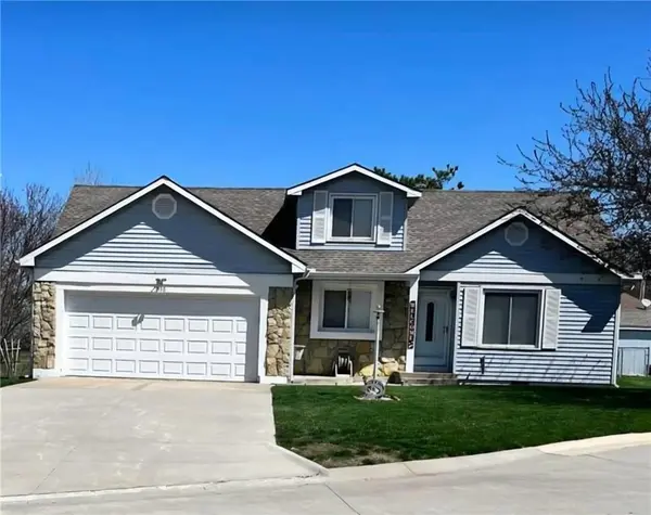 510 Shawn Crest LN, Richmond, MO 64085