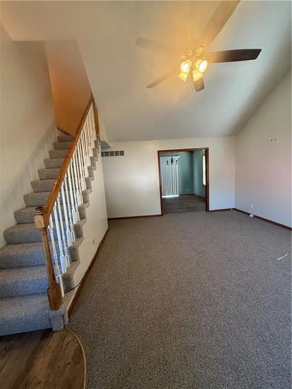510 Shawn Crest LN, Richmond, MO 64085