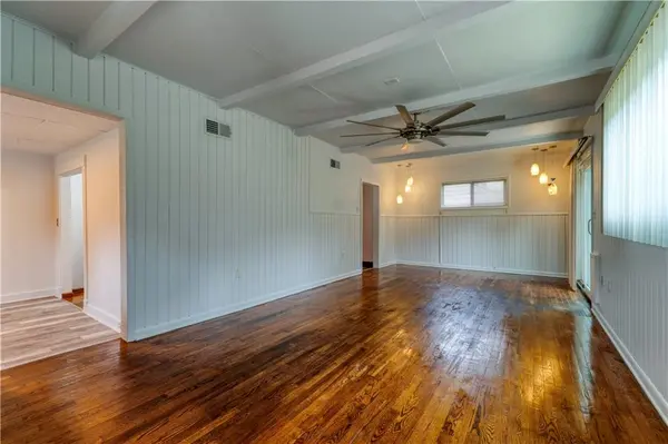 9226 Walnut ST, Kansas City, MO 64114