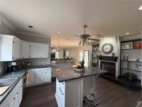 2216 Country Club DR, Chillicothe, MO 64601
