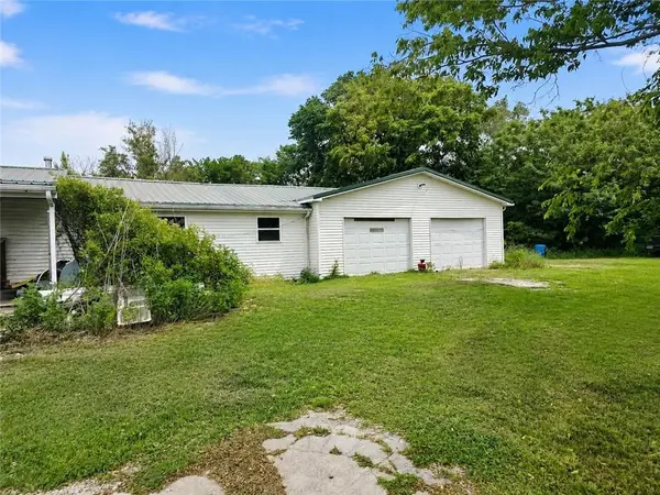 19872 E 500 RD, Prescott, KS 66767