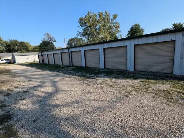204 W 2 HWY, Chilhowee, MO 64733