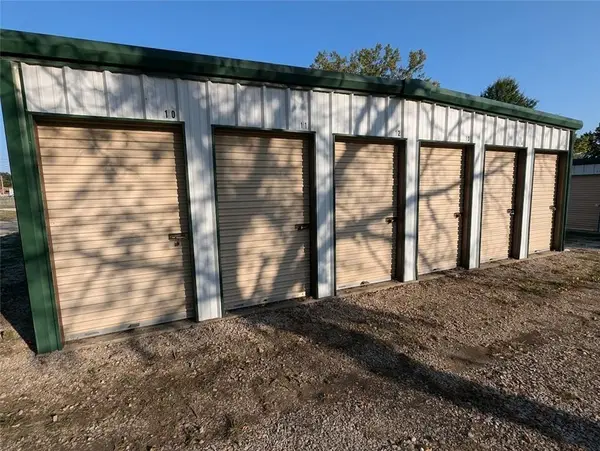 204 W 2 HWY, Chilhowee, MO 64733