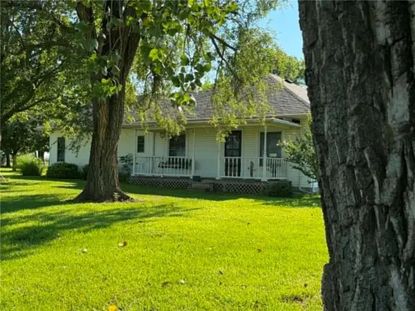 2281 215th ST, Fort Scott, KS 66701