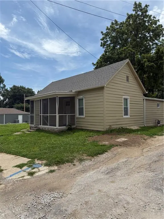415 S 20th ST, Lexington, MO 64067