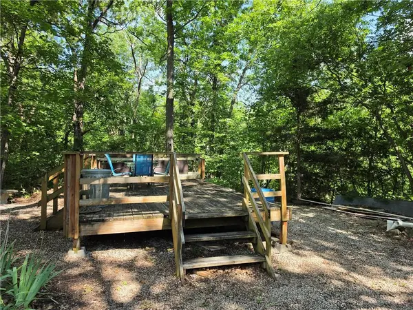 2 E Shady CT, Lacygne, KS 66040